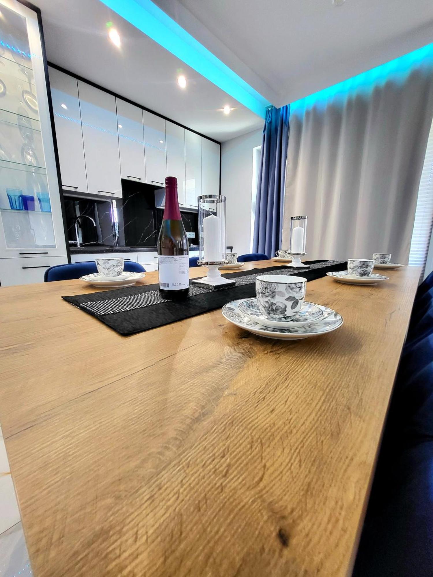 شقة Luksusowy Apartament Ksiecia Witolda فروتسواف المظهر الخارجي الصورة